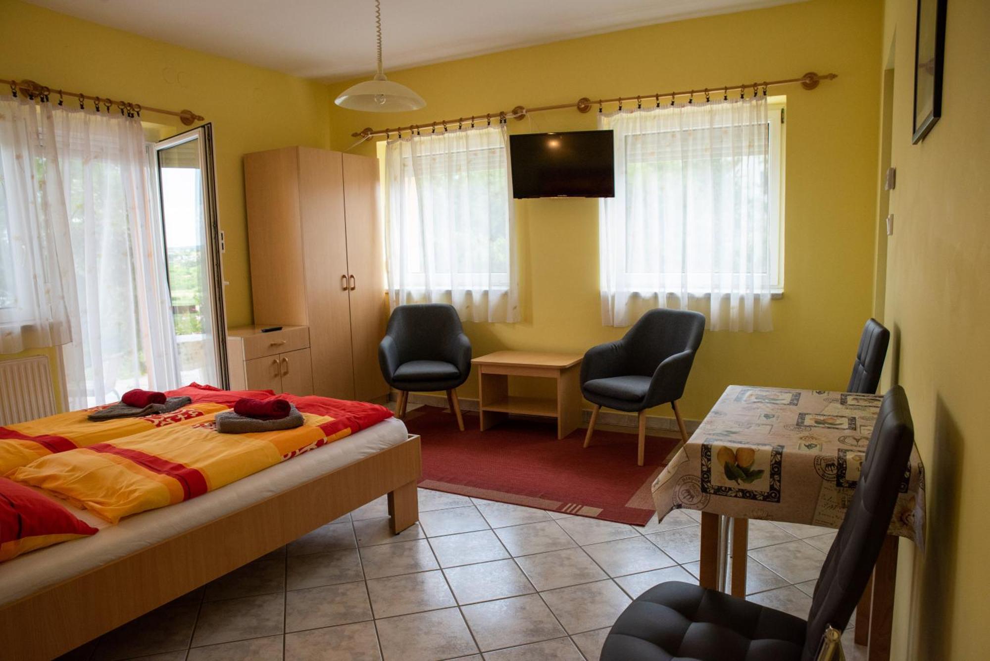 Flora Villa Hévíz Extérieur photo