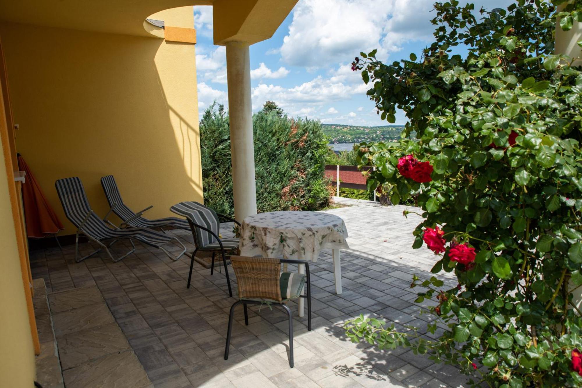 Flora Villa Hévíz Extérieur photo