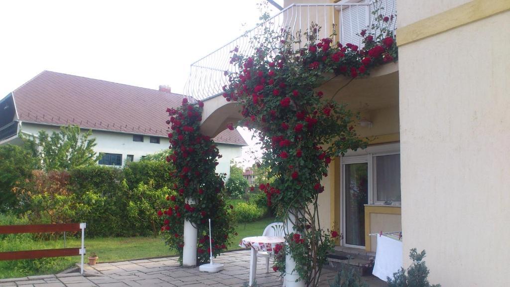 Flora Villa Hévíz Chambre photo